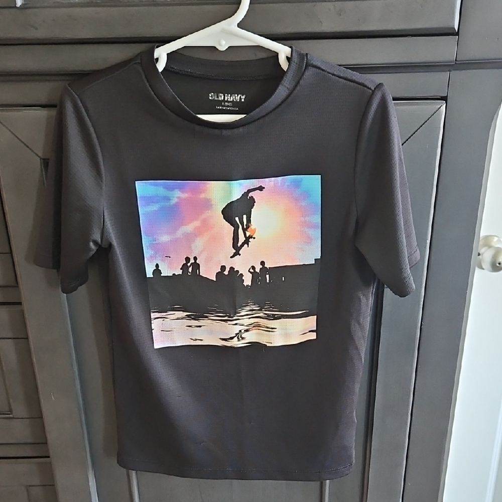 Old Navy Black Tee with Vibrant Skateboard Graphic